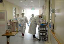 Một bệnh nhân COVID-19 ở Tokyo bị 120 bệnh viện từ chối