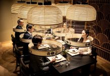 Chỉ có thể là Nhật Bản: bữa tối đèn lồng ở Tokyo