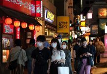 AI dự đoán có 370 trường hợp COVID-19 hàng ngày ở Tokyo vào đỉnh dịch lần thứ 6, nhưng các chuyên gia khuyến cáo hãy thận trọng