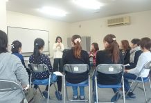 60% hộ gia đình đơn thân Nhật Bản khốn đốn vì giảm thu nhập