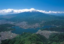 Động đất với cường độ là 4,8 độ richter đã xảy ra gần núi Phú Sĩ, không có báo cáo về thiệt hại